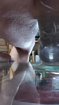 Transparenter schwanz-dildo genießen