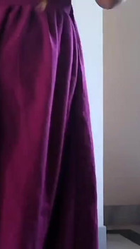 印度男友为他的印度女友写了一个视频博客
