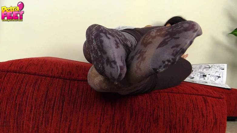 Foot Fetish HD: Petra ama sus pies