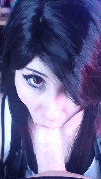 Tifa Lockhart Faz Garganta Profunda, Peitos Enormes Punheta E Faz Nuvem Gozar Com Punheta Com Coxa Oleada