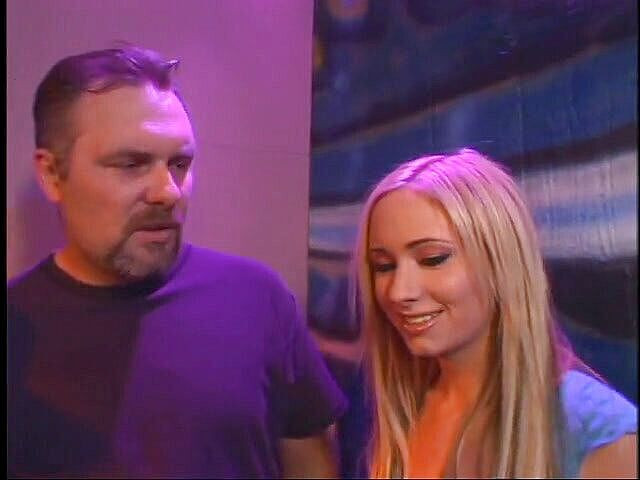 Hardcore Babes: Je prvním místem v soutěži sání ptáků