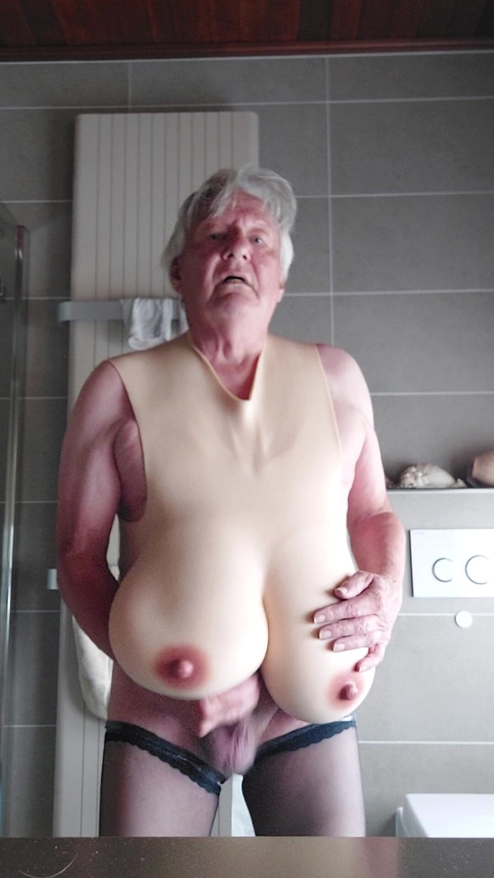 Antoon77: Wild im Badezimmer²