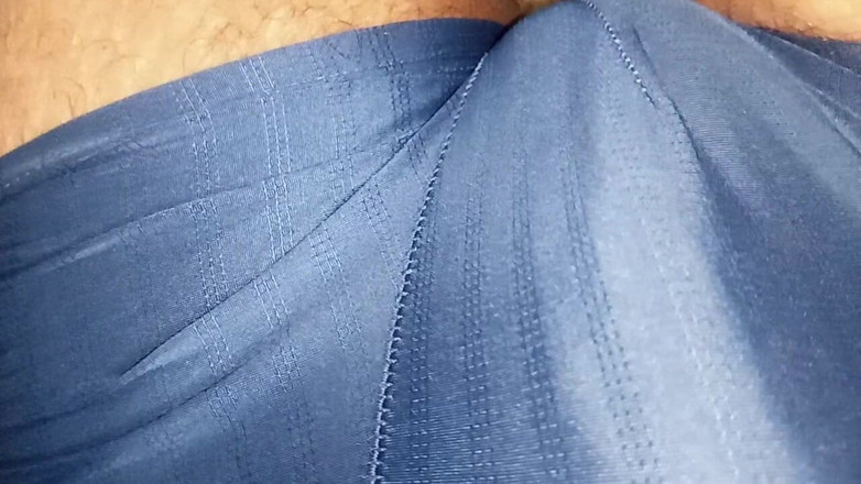 Sweet Indian cock: Une bhabhi me suce le pénis pendant la nuit de...