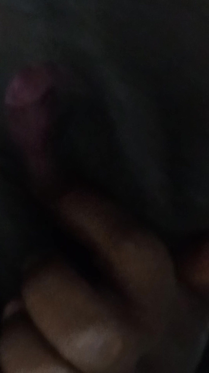 Bedroom: Výkonová videa indické židle