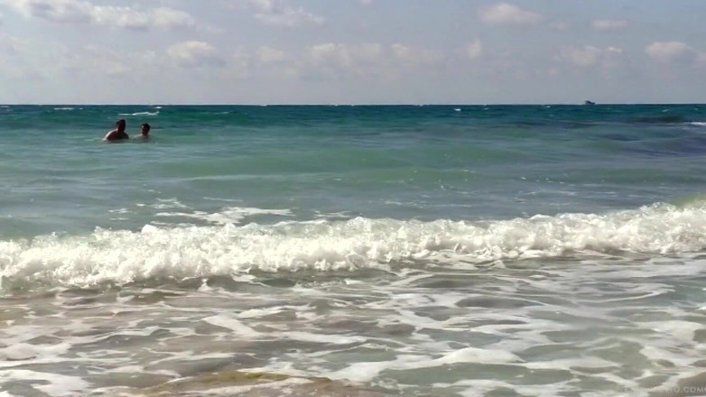 Katrin Porto: Nude BBW playing in the sea