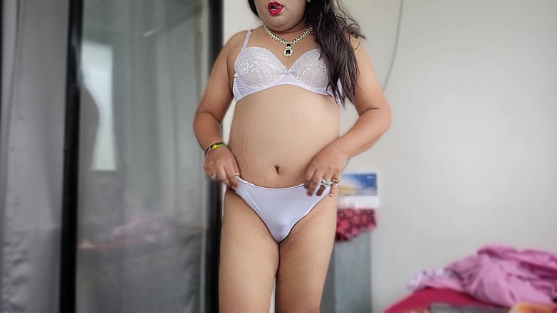 Indiansissychubby: Videoclipuri noi vor apărea în curând