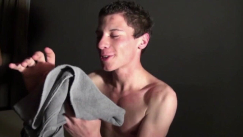 Crunch Boy: Sexy vvrench twink hebben plezier tijdens een massage