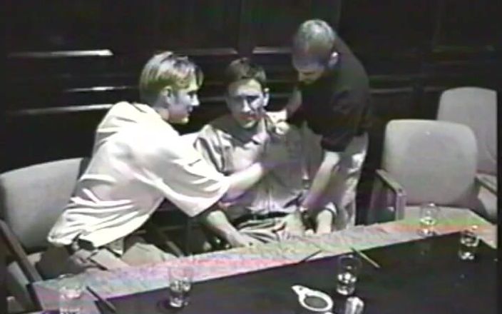 Gay RetroX VHS: Rohe männliche energie platzt # 5