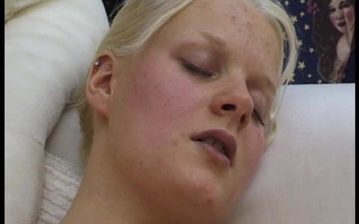 YOUR FIRST PORN: 2 Geile Frauen Kompilation 6 - 2 Horny Women Compilation 6