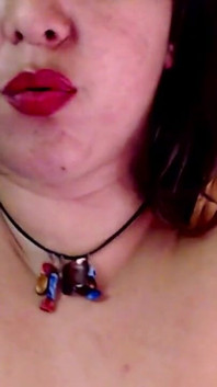 Eu cuspo, lambo e unto minhas axilas