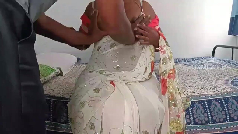 Luxmi Wife: Mama vitregă - Masaj erotic - Ultima Ep
