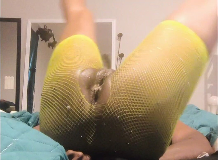 Perswayzion Xstacy: Otevírám pro tebe tuto kundičku a twerking