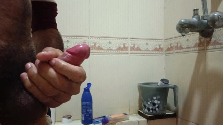 Brijesh 270: Desi masturbation in der dusche
