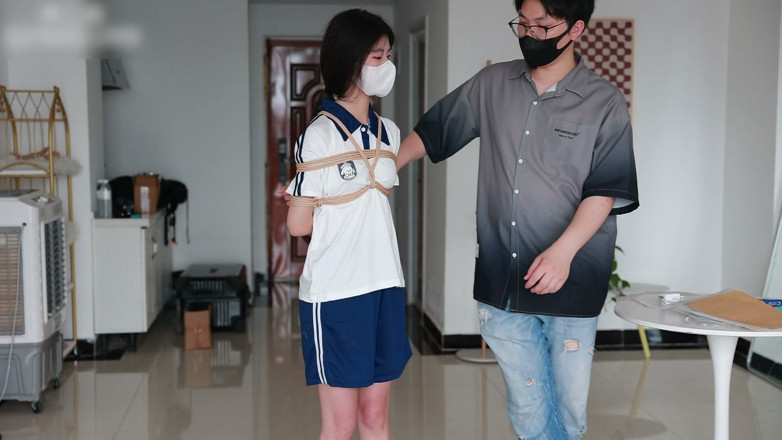 Asian bondage: The Innocent Girlfriend Is Bound with Ropes in Her College...