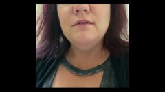 Ms Amanda: Včera jsem se setkal se spolupracovníkem. Musel se o to...