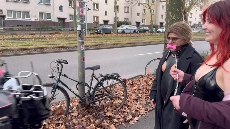 Femme Sandy: Ahli pameran Domme &amp; Sub dihina: Ratu Elena berkelip, Kemudian Gags &amp;...