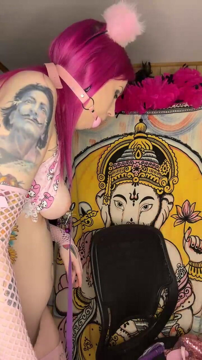 Lady Lazarus: Livestream Kedua Berita Bogel