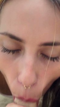 She Aske Me to Cum in Her Mouth Tree Times