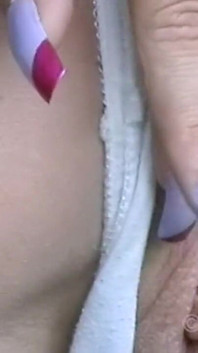 Hollywood milf vuole la sborra sulle sue tette