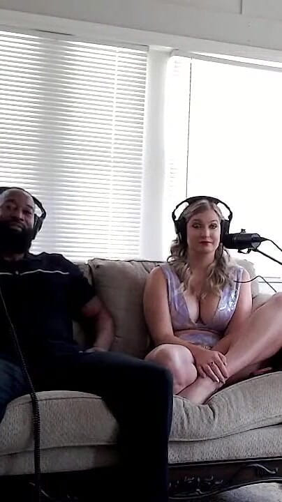 Mr Flourish Live: Volwassen gewoon chatten met Mrflourish, James Hardon en Daisy Diva