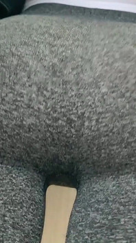 POV - duplo rabo adoração e cuspindo ao ar livre com as amantes Kira e Sofi em leggings