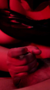Personne ne la baise avant, sauf son mari. Sexe fantastique