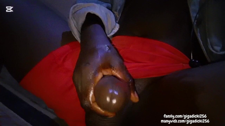 Hongi: Возбужденный большой черный хуй настолько жесткий, моя мачеха просто не может остановиться кричать