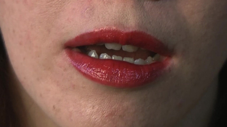 Evangelines Fetish: ソファのブリック・リップスティック