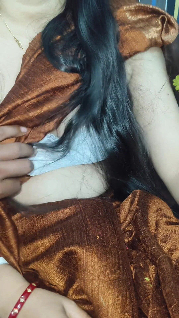 Playboy rahul: Gorący indyjski seks Bhabhi z jej starym przyjacielem z college'u...