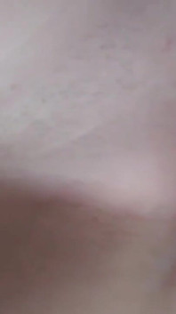 Mon meilleur ami veut savoir comment ça fait de jouir à l’intérieur d’une fille sans préservatif et je l’ai laissé me remplir de sperme
