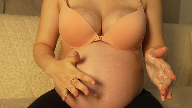 AmayaMori: Te mostraré mi gran barriga de embarazada desde diferentes posiciones