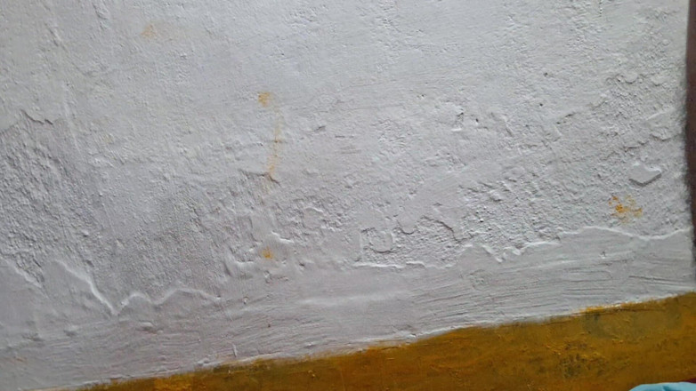 Busty Banuu: Prsatá služka šuká kouření