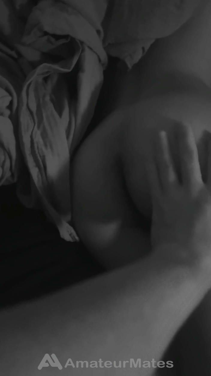 AmateurMates: Amateur Twink's Kont Blootgesteld En Bewonderd