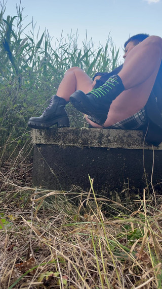 Hairyminka: 一个玉米棒不得不服务