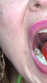 Ultra Hot!! I Swallowed a Bunch of Big Candy Rings!!