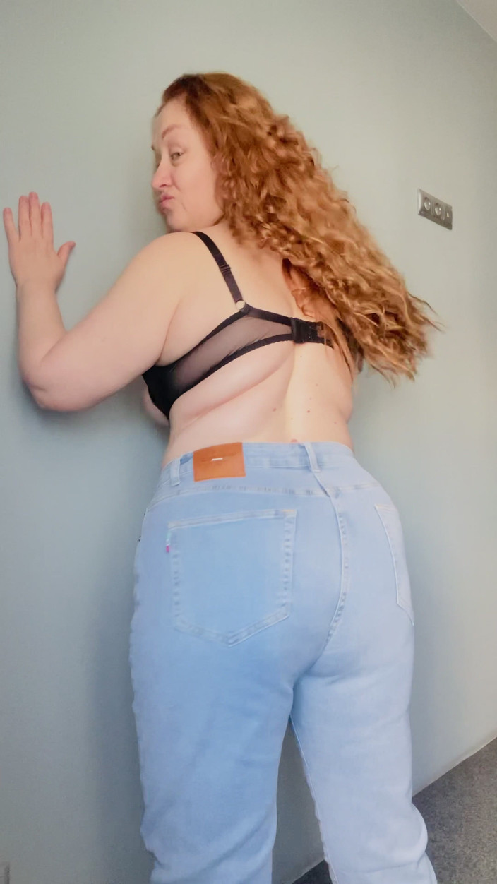 VikkiGeorgia: Blue Jeans mouillé