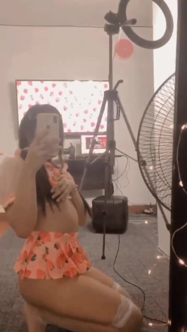 AsianSharinami: Asijská modelka v zákulisí - Sharinami