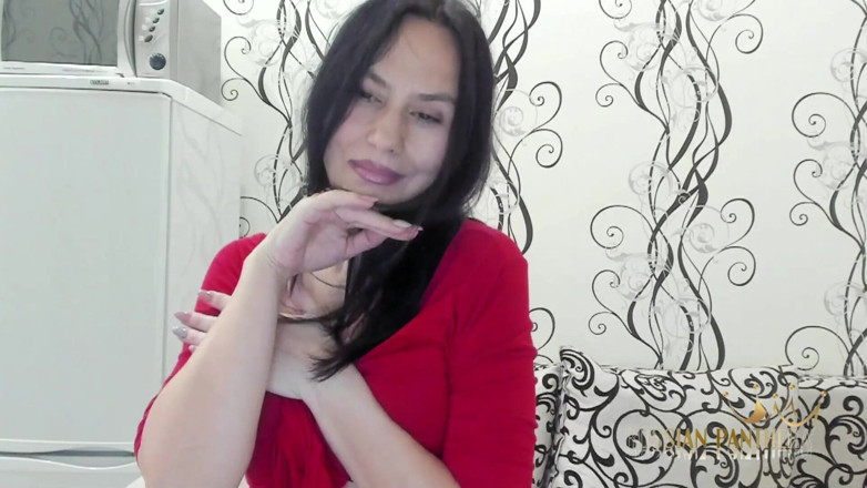 ANGELA_LADY: Quý cô mặc đồ đỏ 2