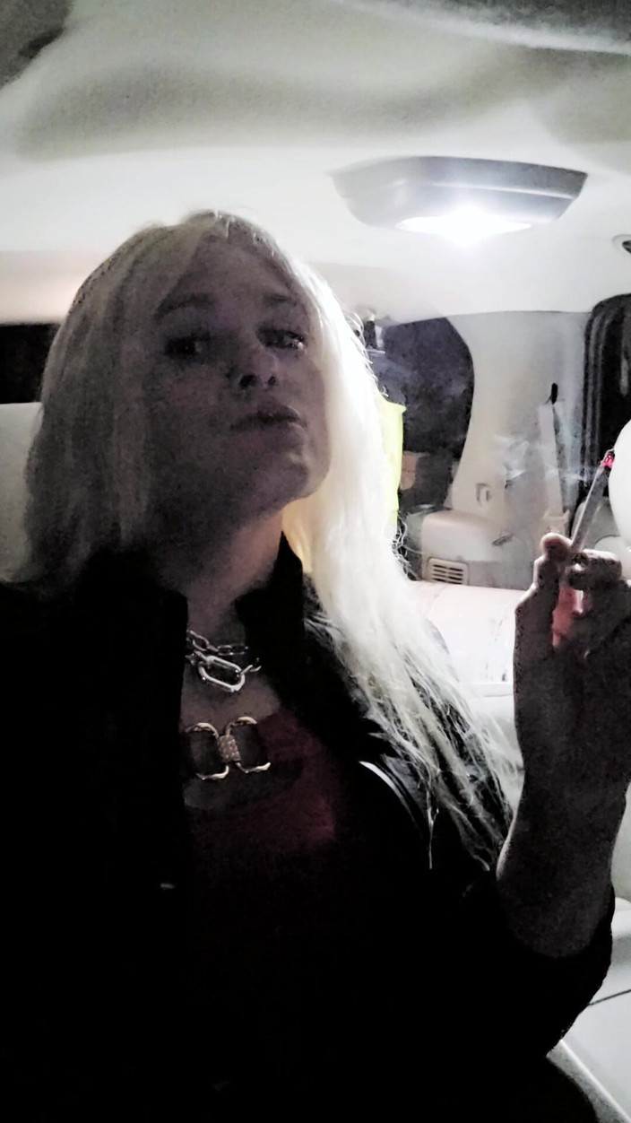 Darkfetish2k: Gioco in macchina di 120 che fumano