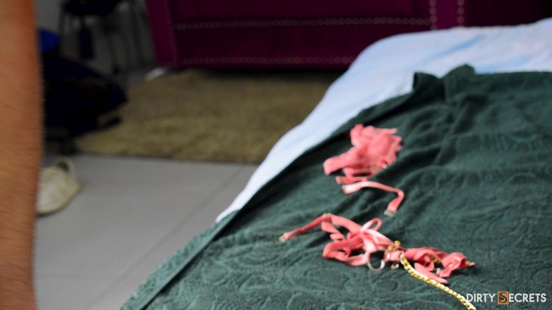 Dsfilmation: Une étudiante m’encule après m’avoir fait un massage