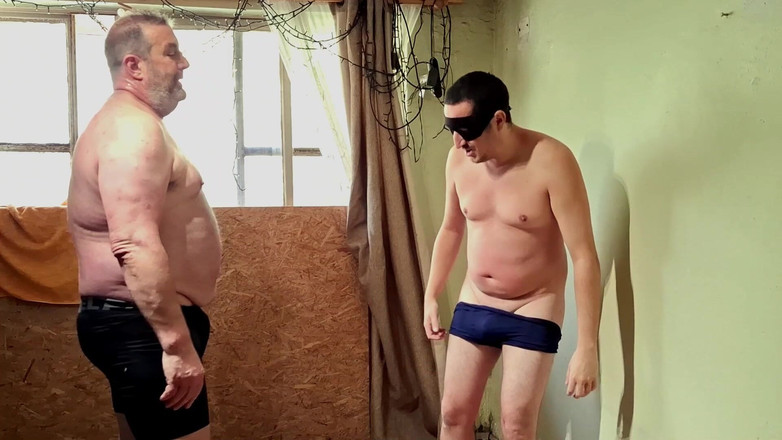 Punchbagplz: Silver Daddy Boxer Gutpunch Me Without Gloves