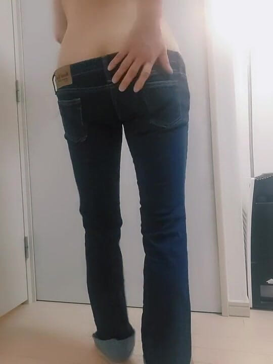 Mayumi Kanzaki: 일본 로우 라이즈 진스