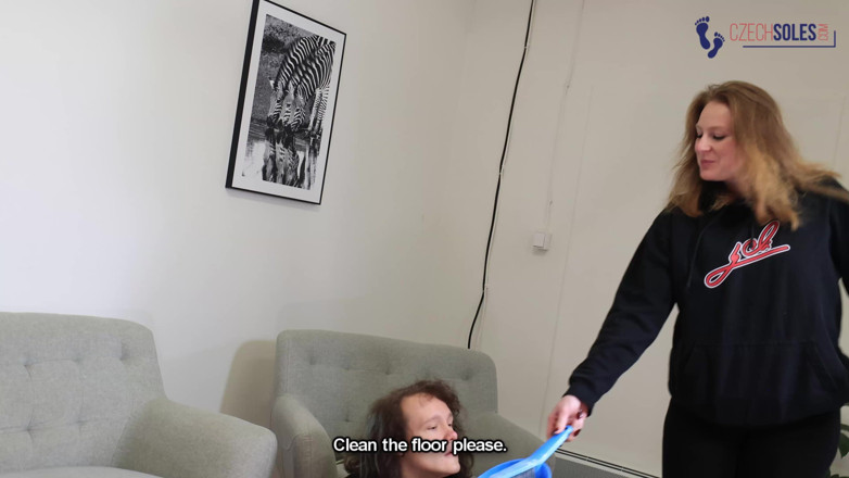 Czech Soles - foot fetish content: 女神足奴隶的男朋友做了
