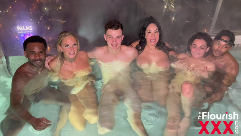 The Flourish XXX: AVN Gangbang 2023 Camera jacuzzi - TheFlourishxxx Content Collaborators Party