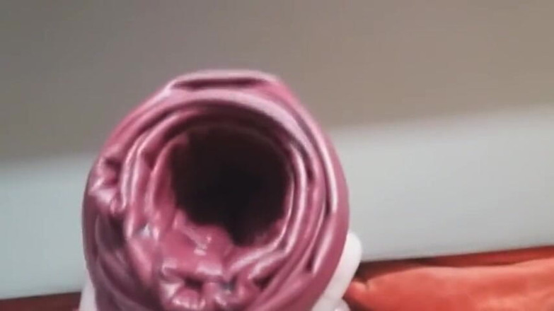 Naxy: Muncrat ke dalam fleshlight kulit