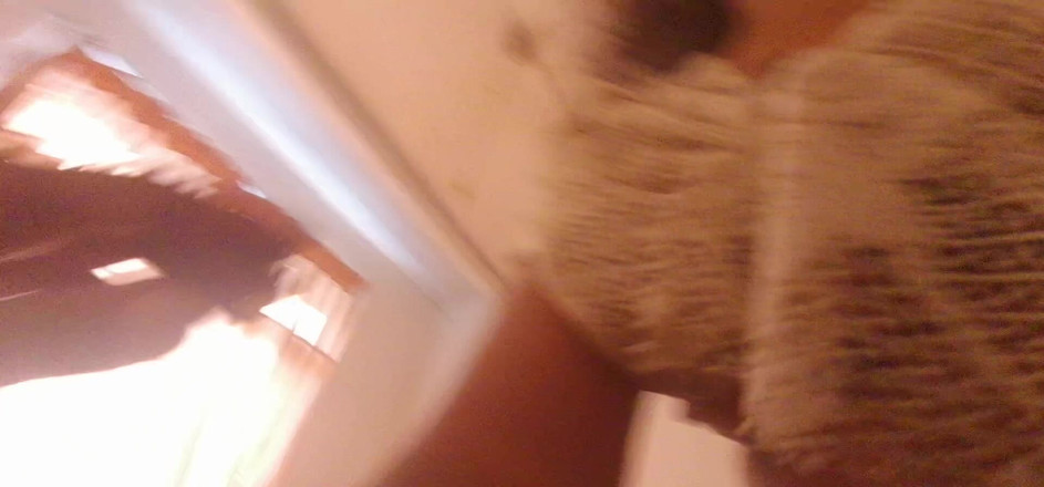 Tina Baby: Il cazzo gigantesco del suocero esce sotto il suo sperma...