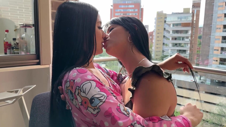 Ambar Prada: Horny Lesbians Full of Pleasure, Pussy Food, Ambar Prada &amp; Yenifer...