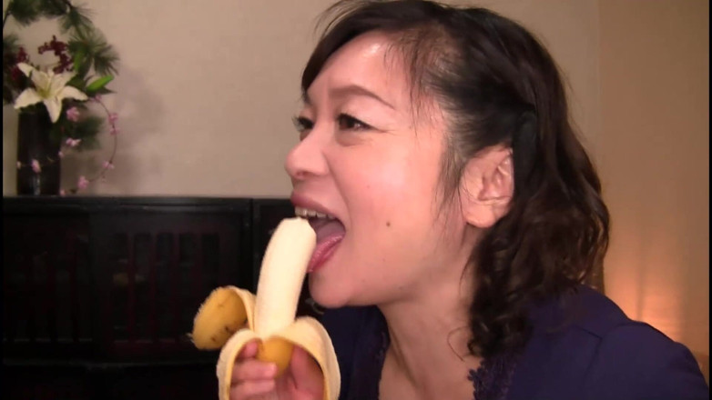 Vulture: Reverse Pickup MILF - Seducing A Boy and Having Arousing Sex
