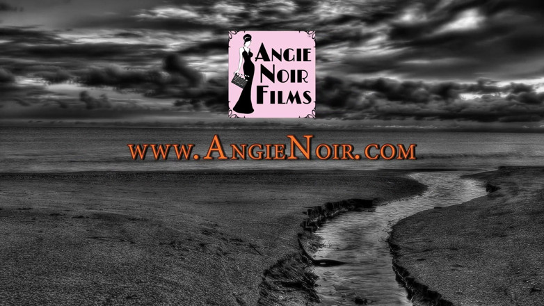 Angie Noir: Madrastra necesita semilla - hijastro grouchy necesita un ascensor con Angie...