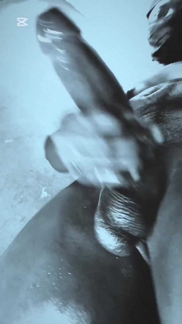 Bbc-godaddy: 大きなBBCが望むのは、私の精液のスラットのように深くドリルして引き伸ばすことだけです